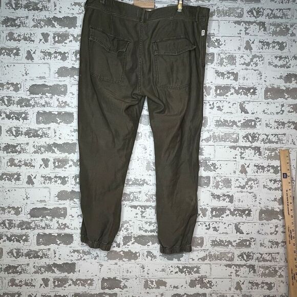 Citizen of humanity | women dark green jogger pants - Picture 8 of 11
